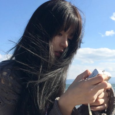 港口的日本姑娘
